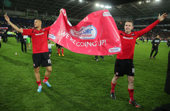 赛的悬念保 赛的悬念保