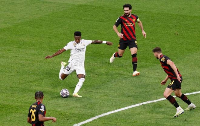 显得底气十 显得底气十